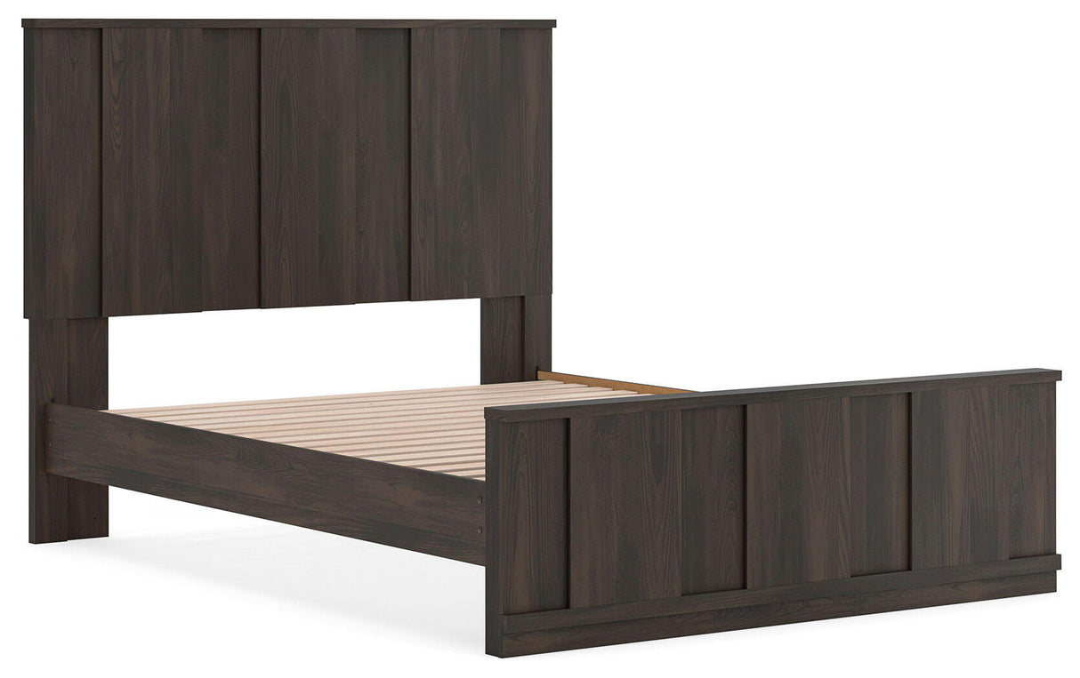 Shaehartin - Panel Platform Bed