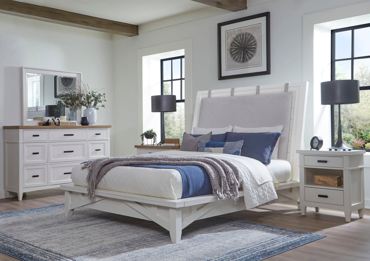 Americana Modern Bedroom - Platform Bed alternate view 2