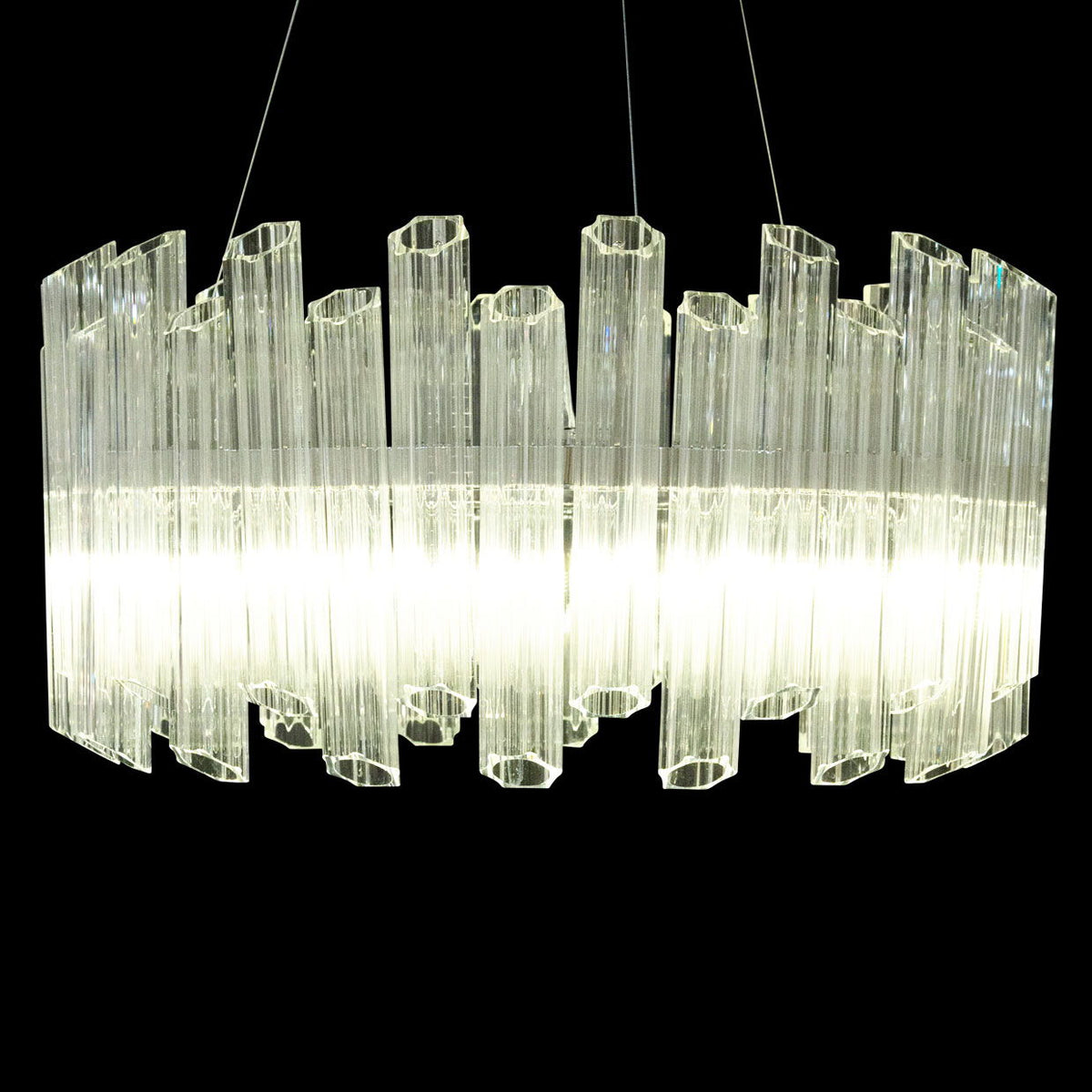Michael Amini Lighting - Octavious 8-Light Modern Crystal Chandelier - Clear