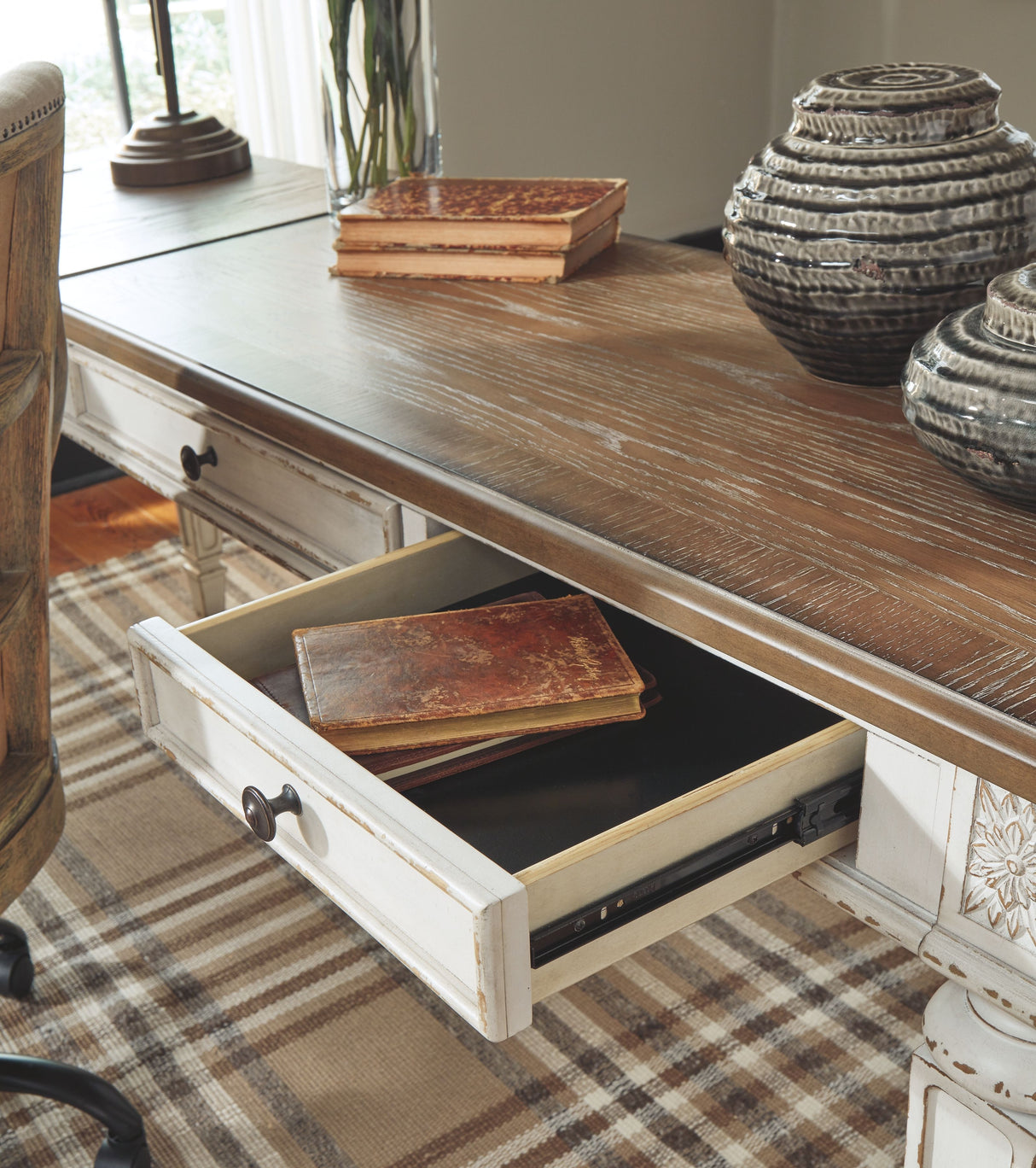 Realyn - L Shaped Desk with Lift Top - White / Brown