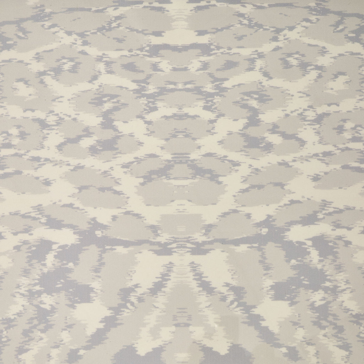 Lisbon - Round Dining Table - Silken Cream
