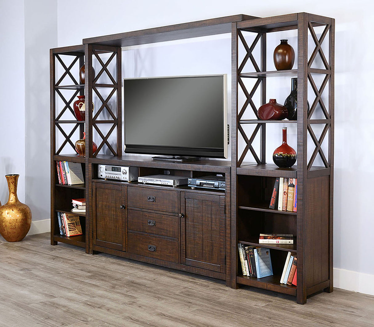Homestead - Mueble para TV de 66" - Hoja de Tabaco