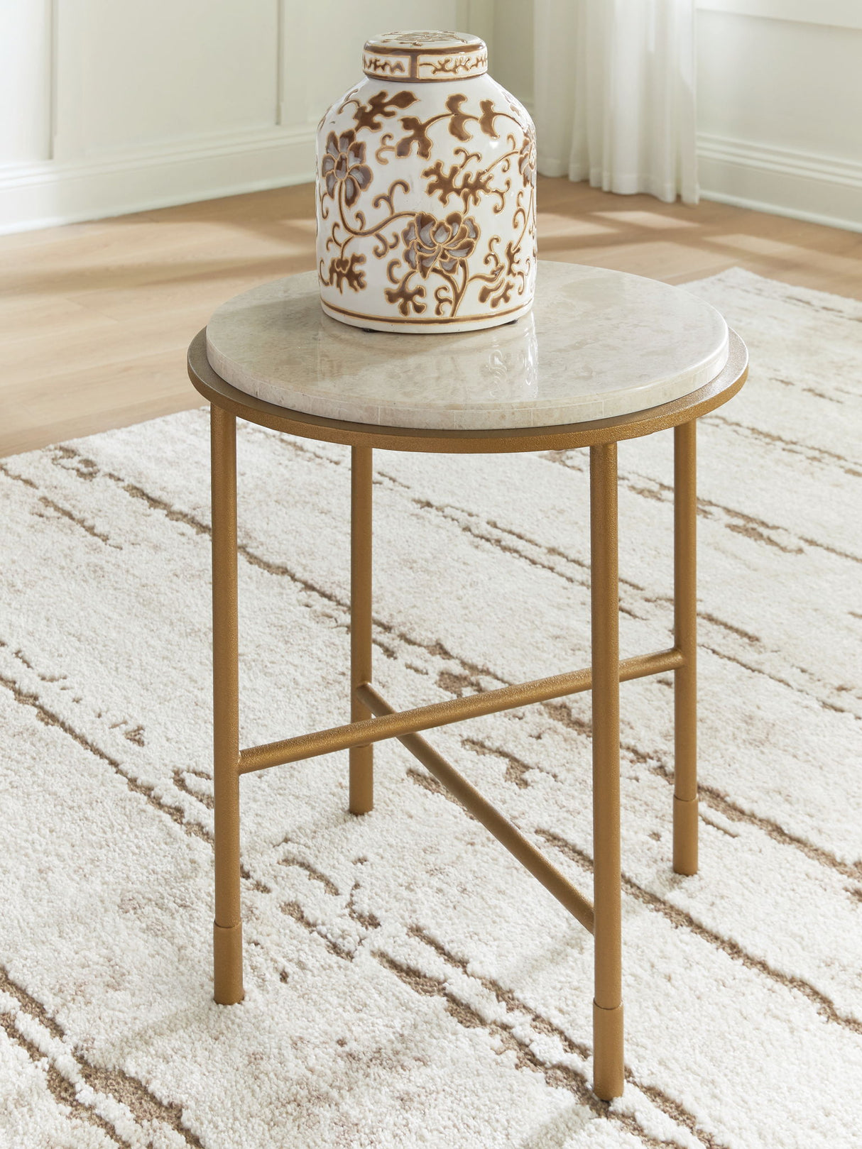 Alben - Round Table alternate view 6