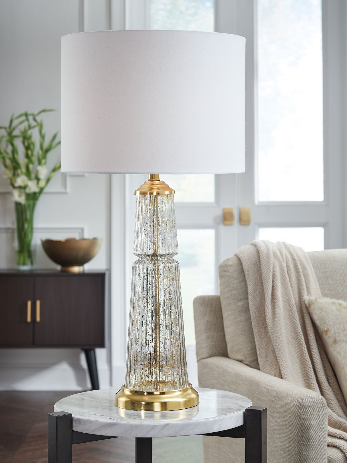 Bakersboro - Glass Table Lamp - Clear / Gold Finish