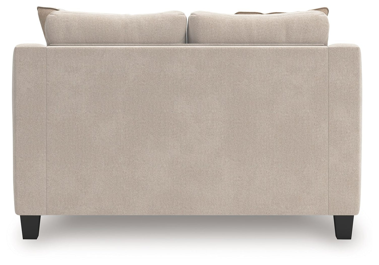Willarae - Loveseat