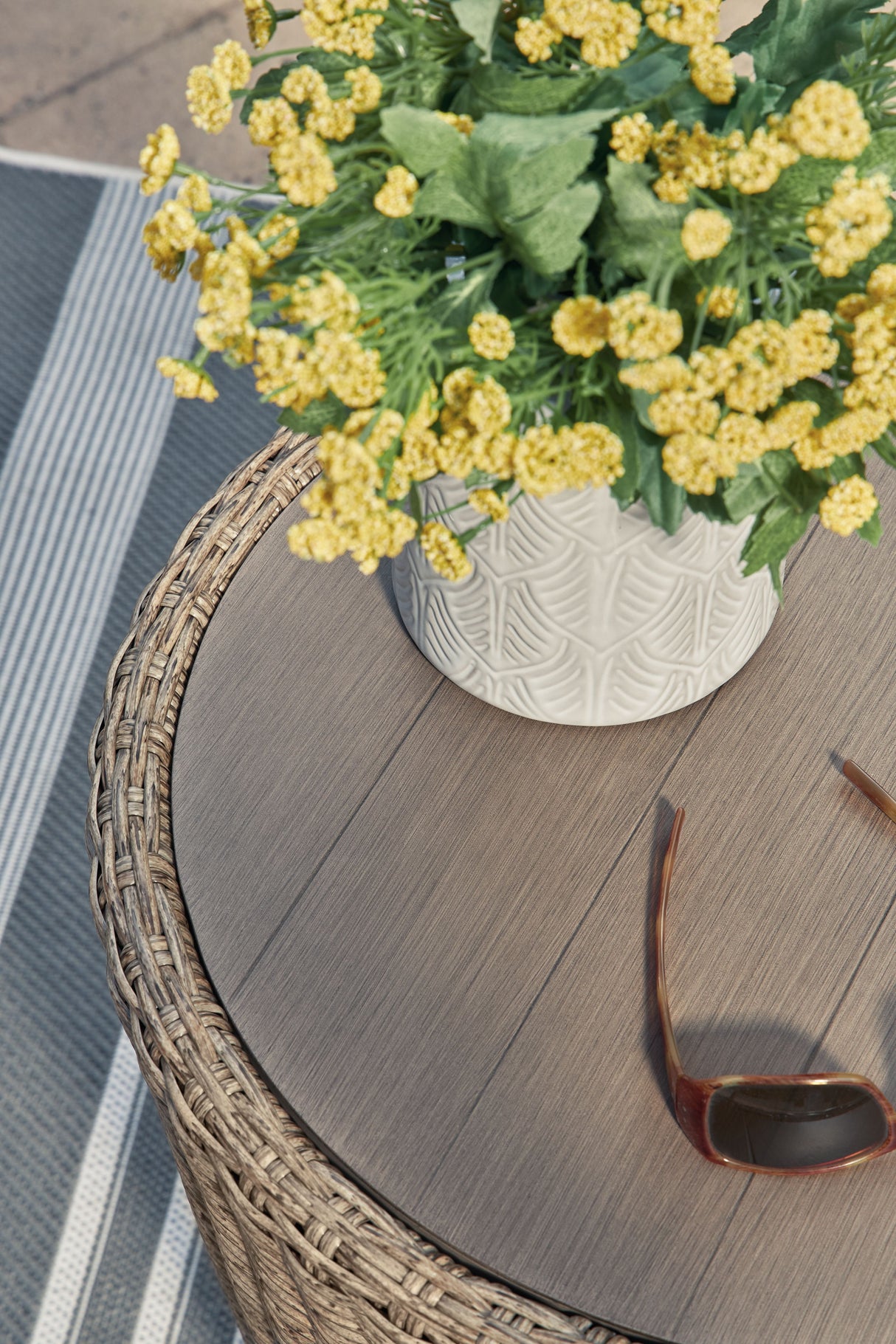 Danson - Mesa auxiliar redonda - Beige