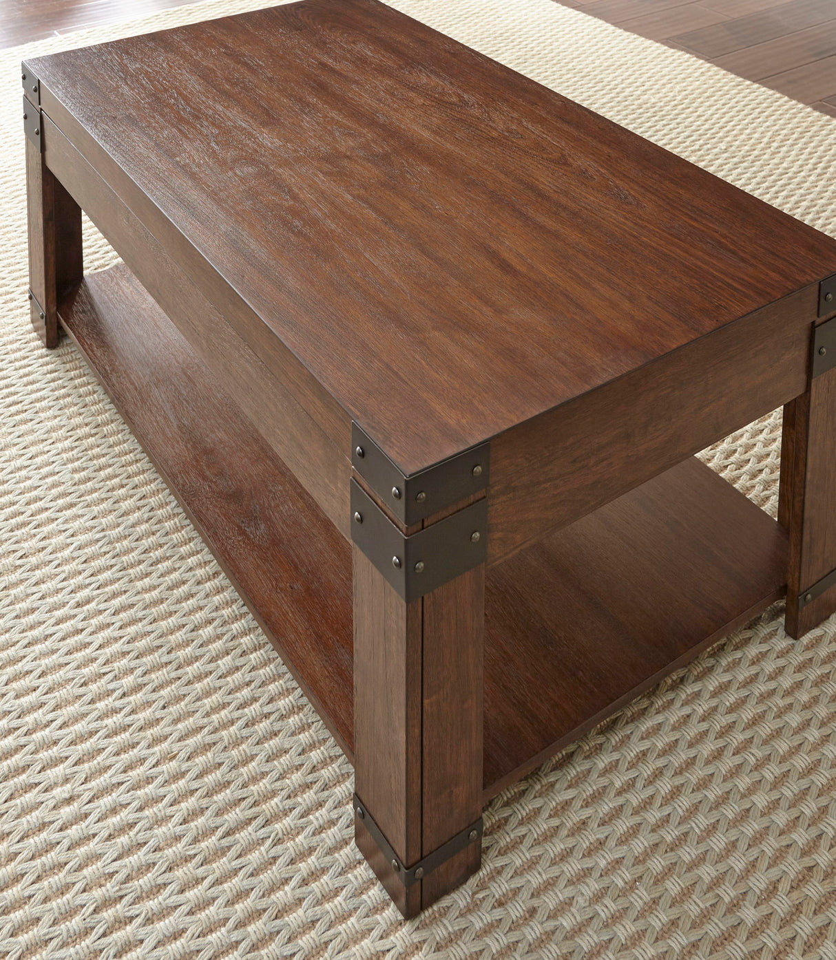 Arusha - Table alternate view 11