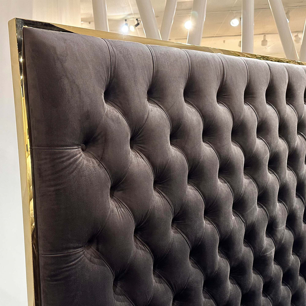 Dahlia - Cama con almacenaje elevable