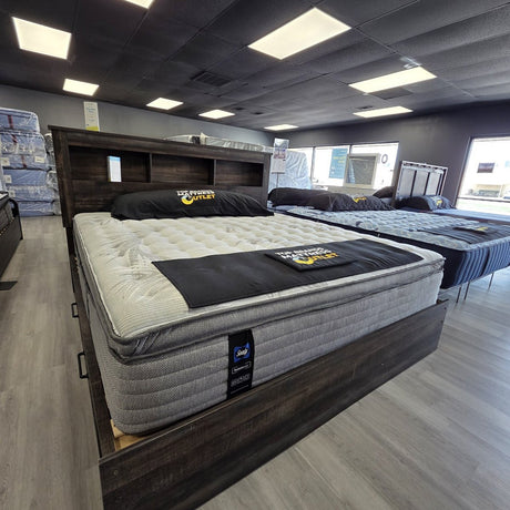 Sealy Posturepedic Pillowtop Light Gray mattress
