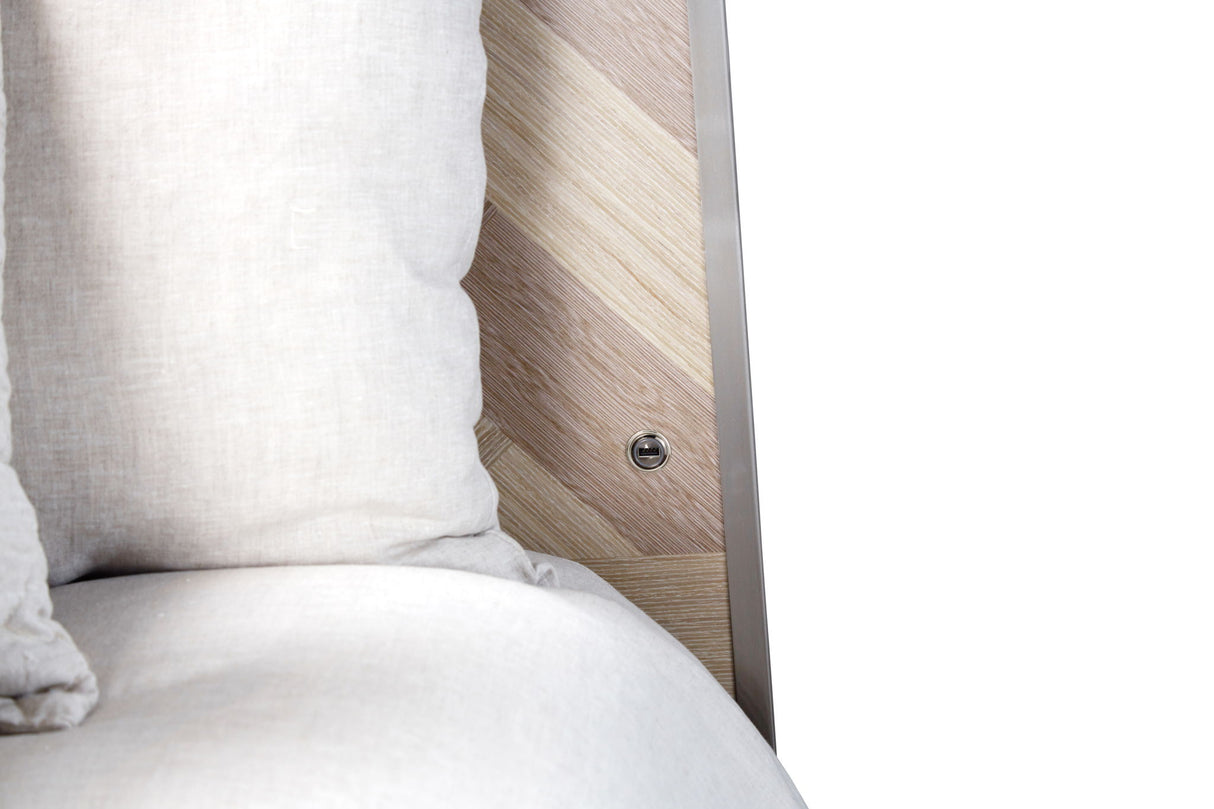 Silverlake Village - Panel Bed