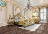 Cabriole - Cama King Oriental - Tapizado en Poliuretano Dorado Claro y Acabado en Oro