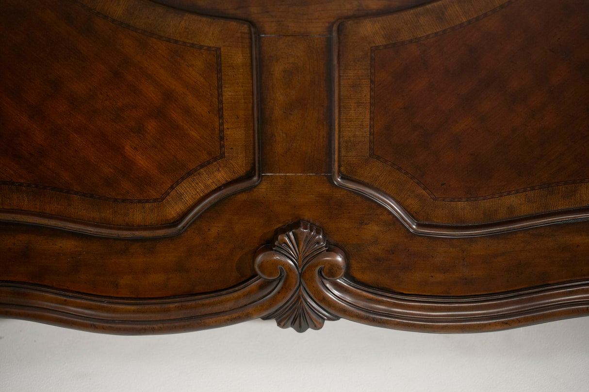 Windsor Court - Mansion Bed