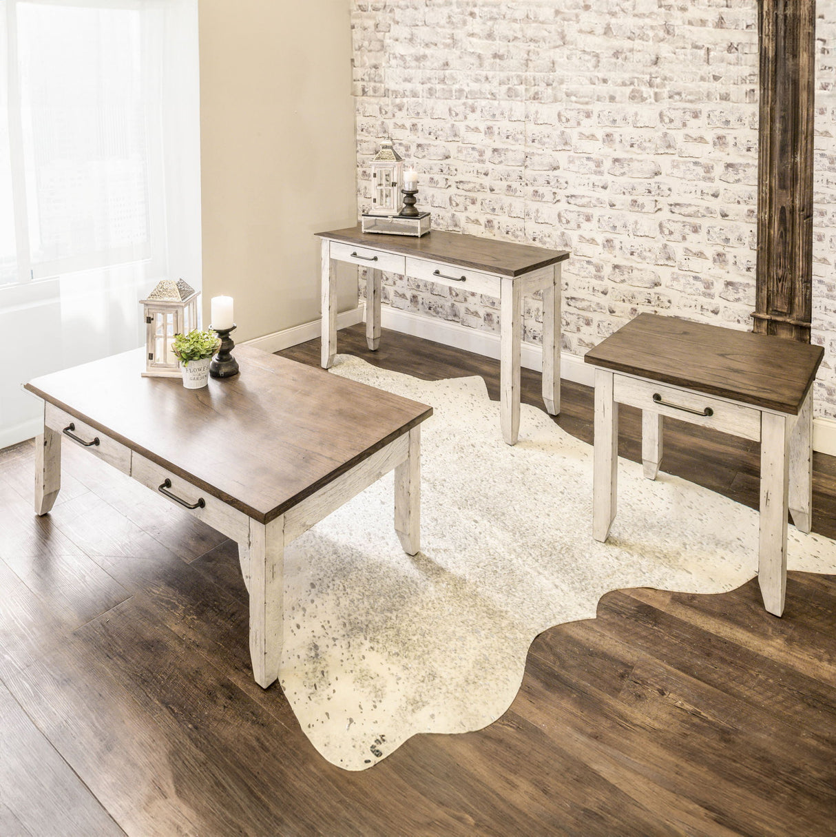 Bear Creek - Table Set